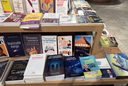 Podium Sciences à Payot Genève !